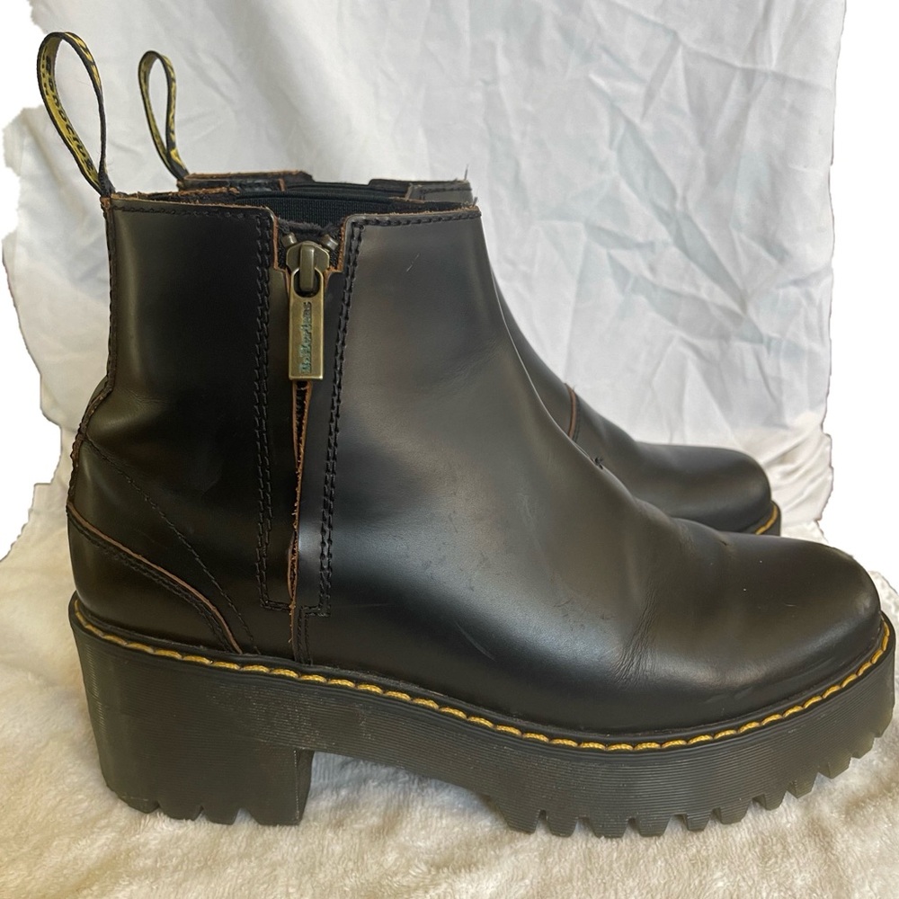 Dr. Martens Rometty II Vintage Smooth Leather Chelsea Boots